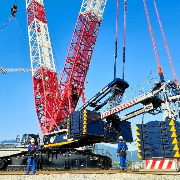 LR1750HS800-2-1-576x432.jpg