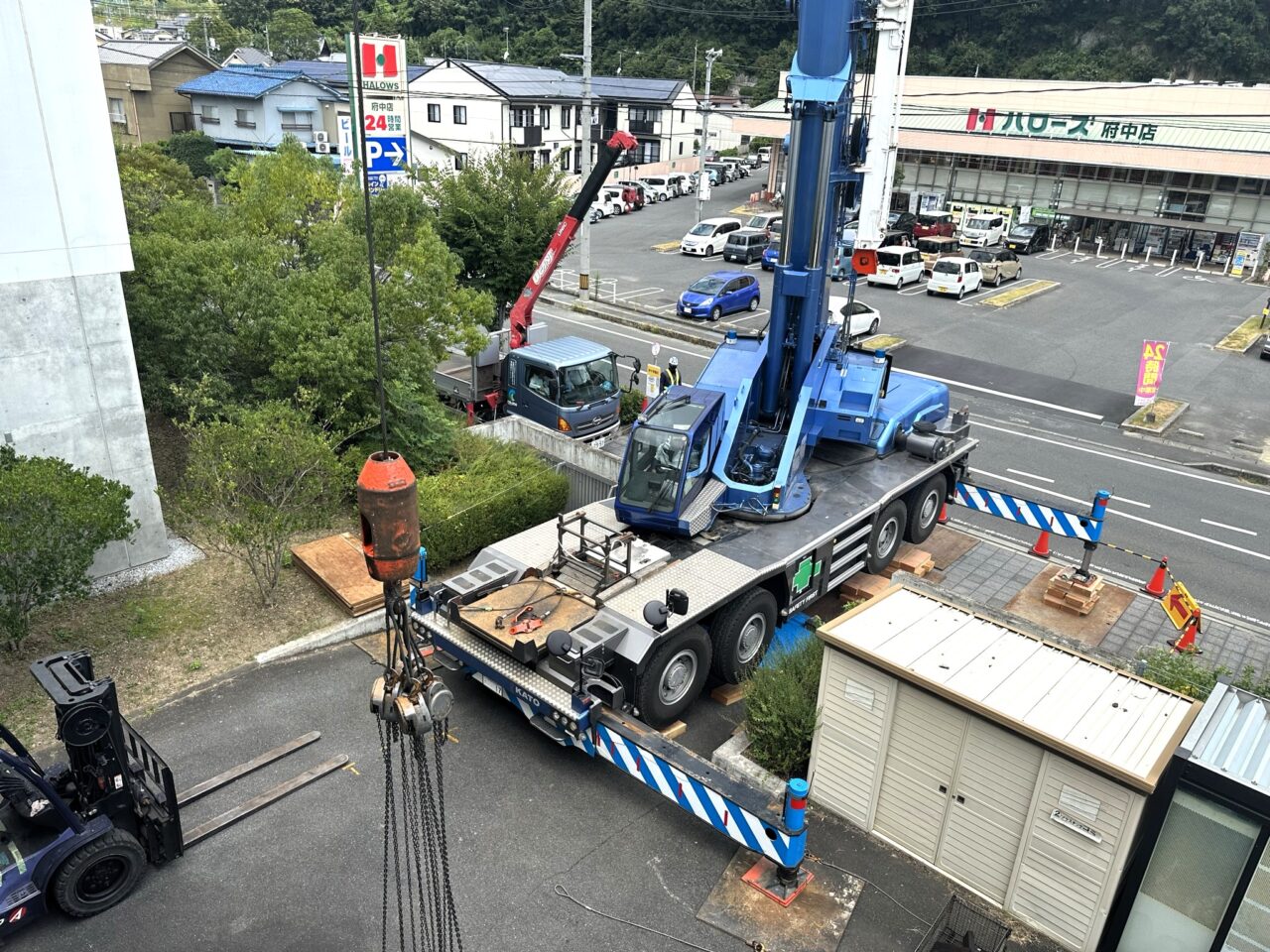 ［広島県］有限会社福田クレーン　75tラフター（SL-800Ri）