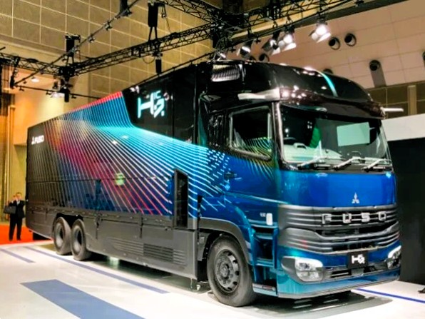 ［物流ニッポン］ジャパンモビリティショー開幕、環境対応「実証→実用」　大型は水素・小型は電動