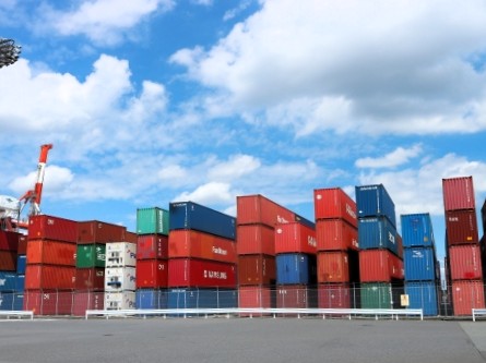 ［青森県］地震の震度6強　八戸港のコンテナ移動開始