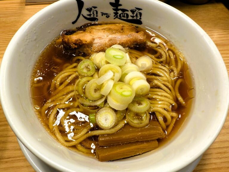 ［クレーンジャパンお食事紹介］ラーメン「人類みな麺類」