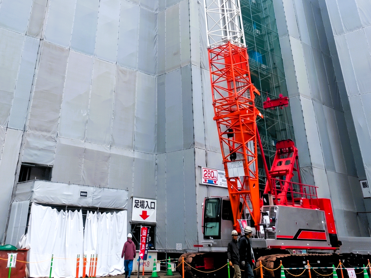 ［熊本県八代市］株式会社高野クレーン工業　70tクローラ（SCX700-3）