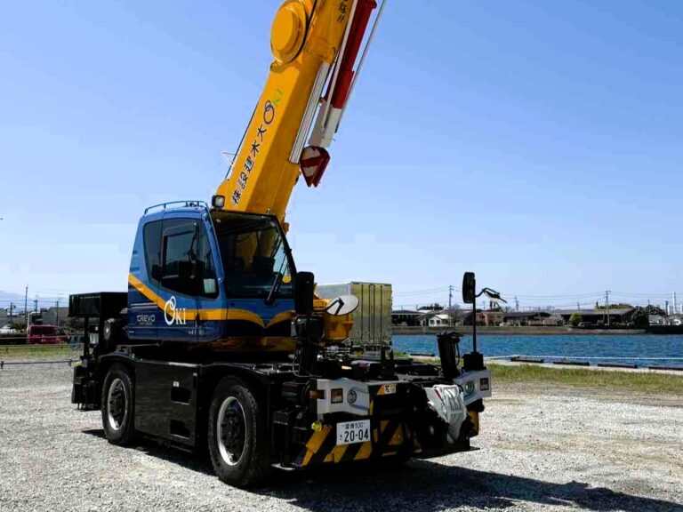 ［愛媛県］大木建設株式会社　13tラフター（TADANO製 / GR-130N-2）新規導入