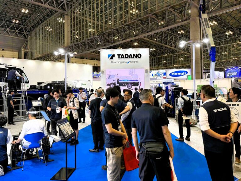 第8回 国際 建設・測量展］開催 vol.2「TADANO」レポート