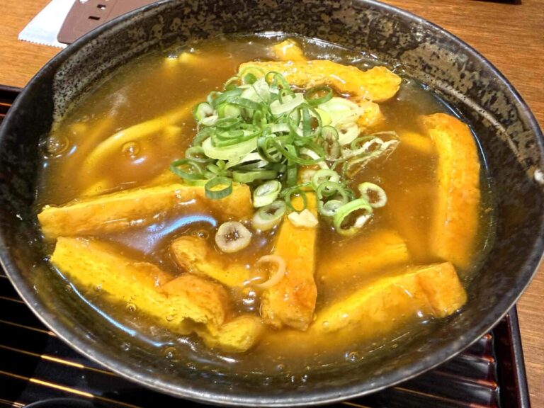 ［愛知県］創業1969年　半世紀もの永きに渡り京都人に愛されるカレーうどん「味味香（みみこう）」を訪問実食。
