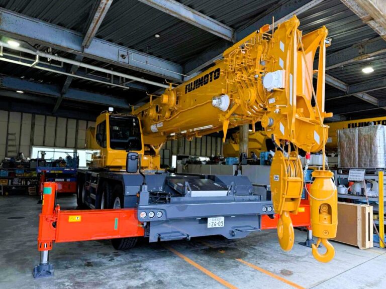 ［愛媛県］株式会社藤本重機　80tラフター新規導入